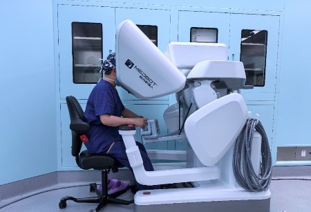 松江區(qū)首例！創(chuàng)傷小、恢復(fù)快！上海市第一人民醫(yī)院南院婦科手術(shù)進(jìn)入人工智能時(shí)代！